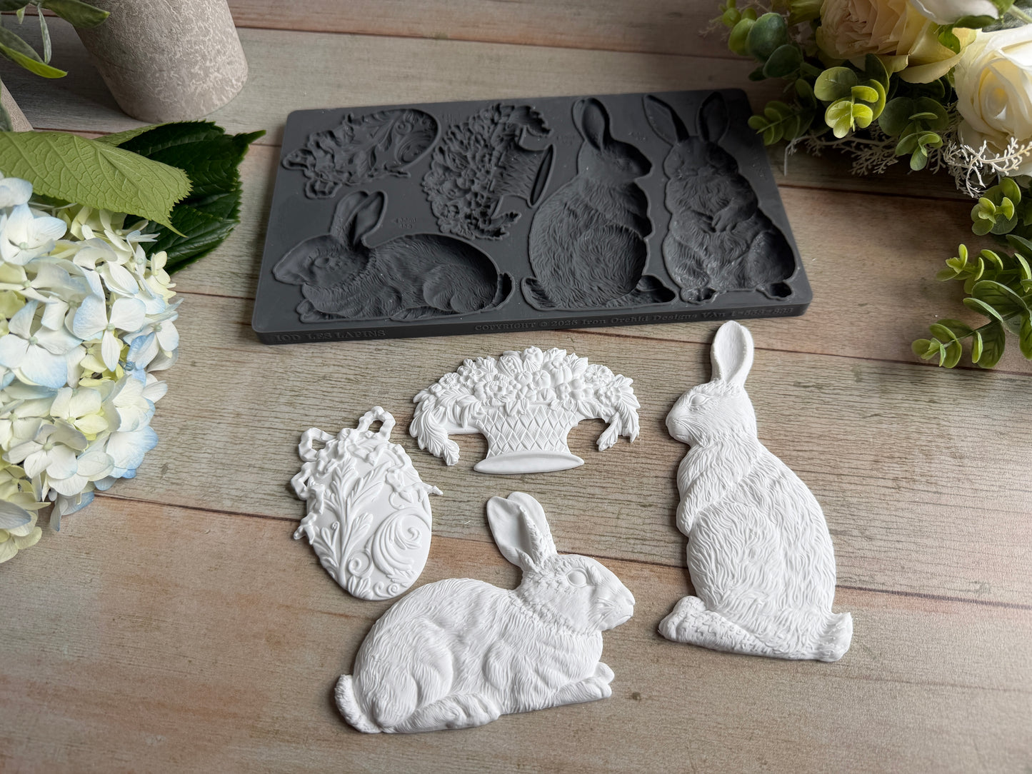 Les Lapins Mould